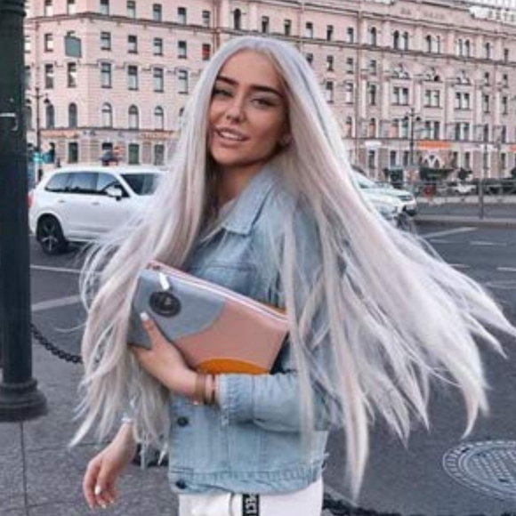 Gray Beauty Lace Front Wig main image 4
